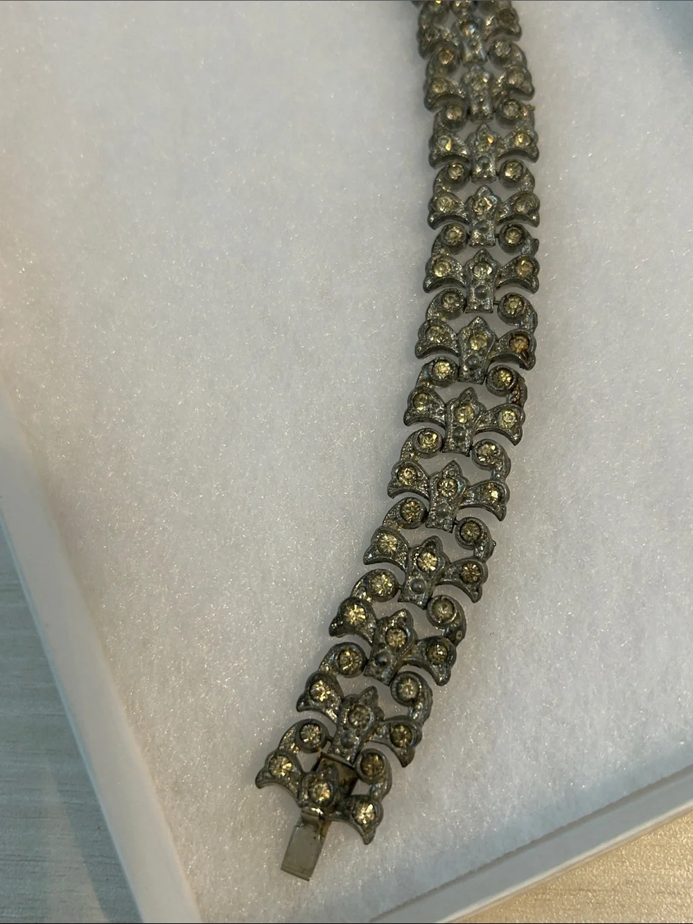 Art Deco Bracelet with Green Cabochon